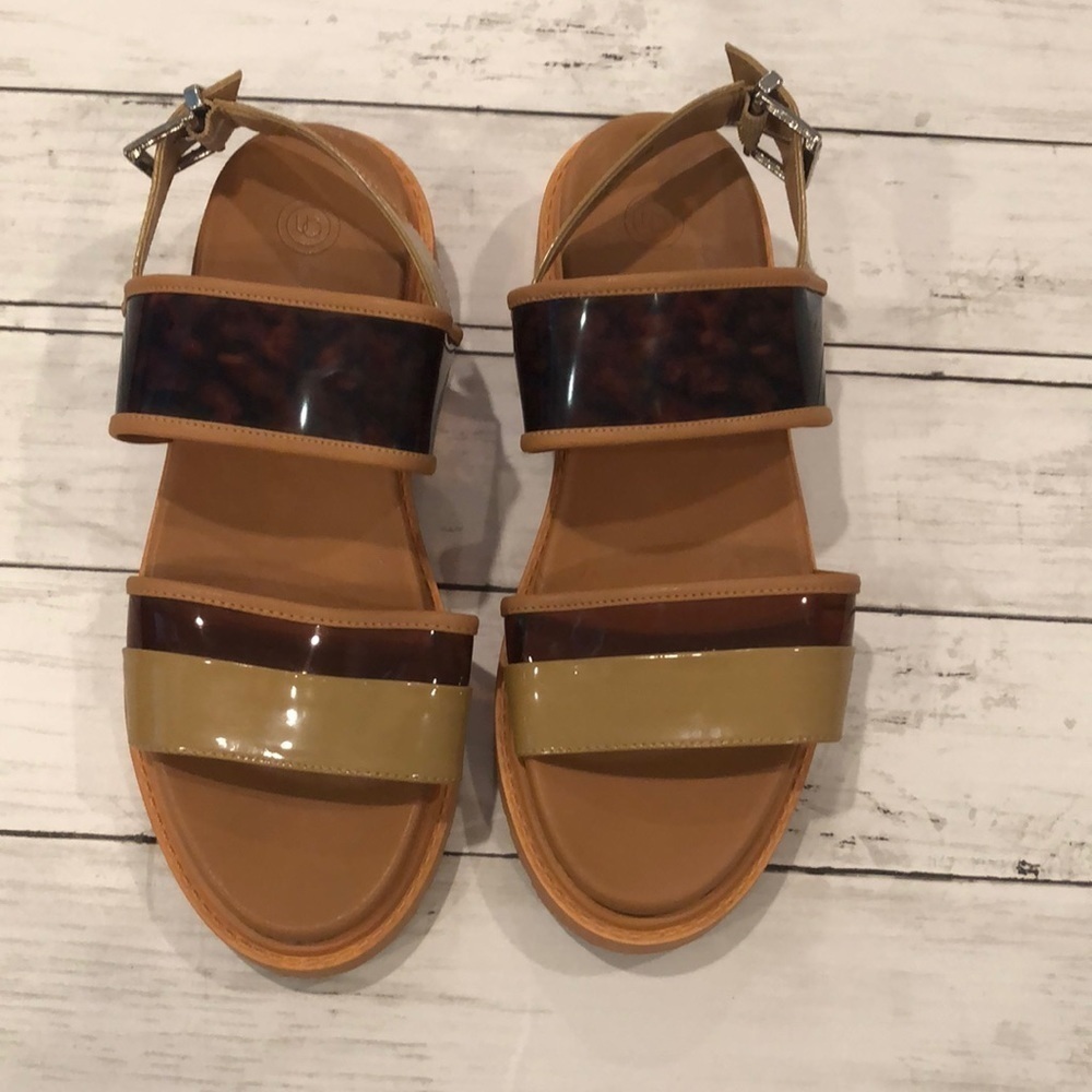 Urban Outfitters UO Tortoise Nude Platform Sandals